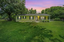 7372 Commodore Road photo 4