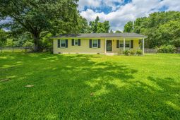 7372 Commodore Road photo 4