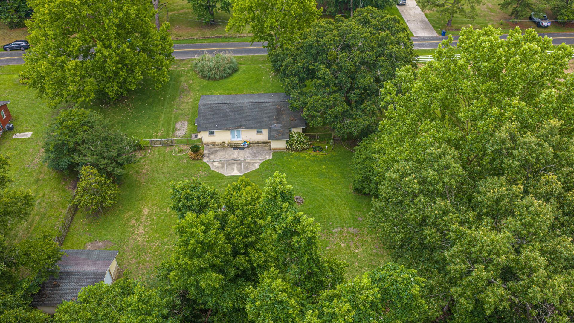 7372 Commodore Road Photo 60
