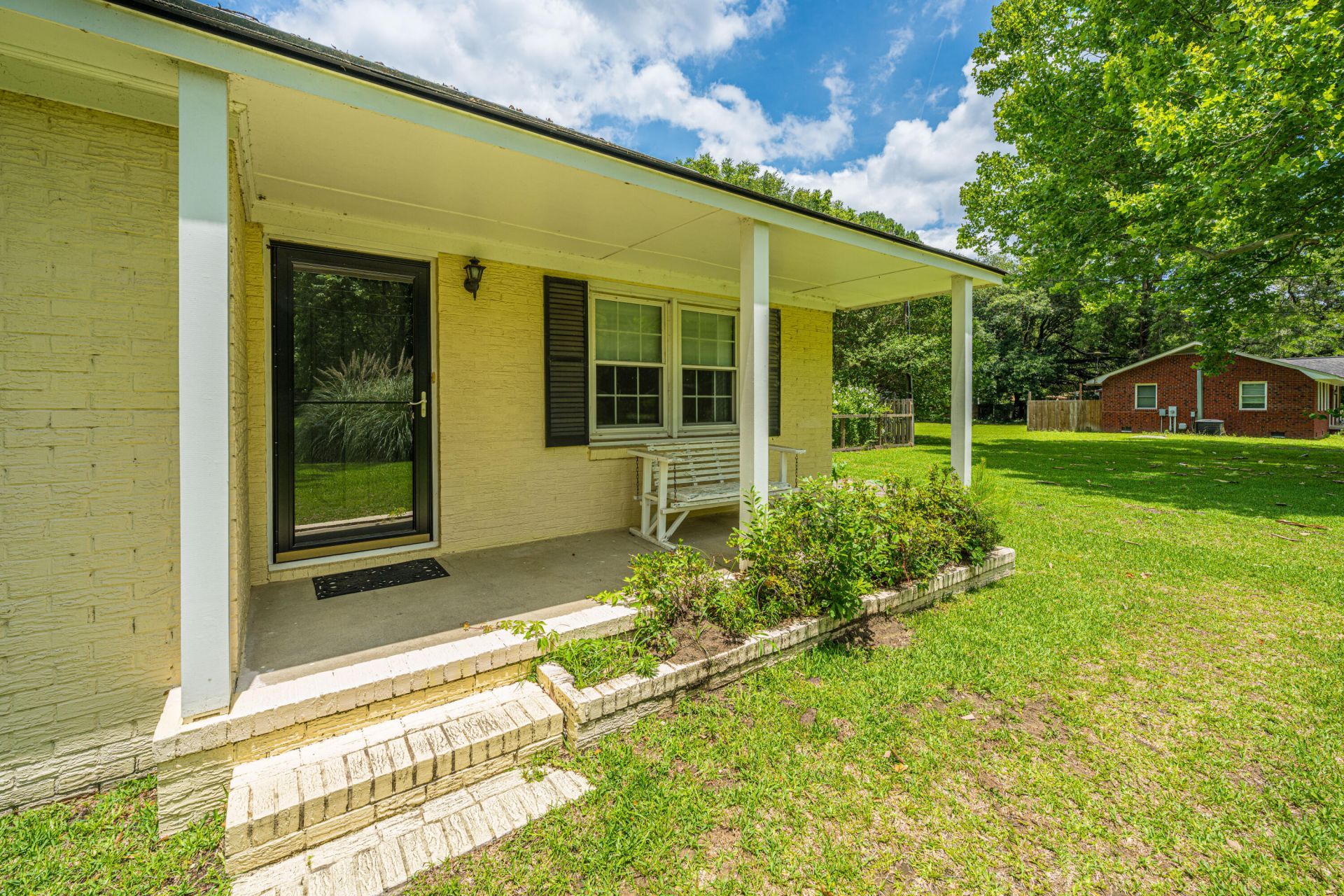 7372 Commodore Road Photo 7