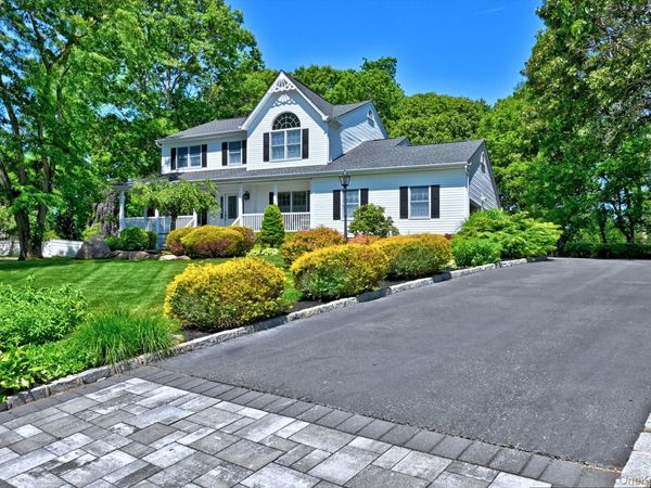 202 Fairway Drive , Wading River, NY 11792