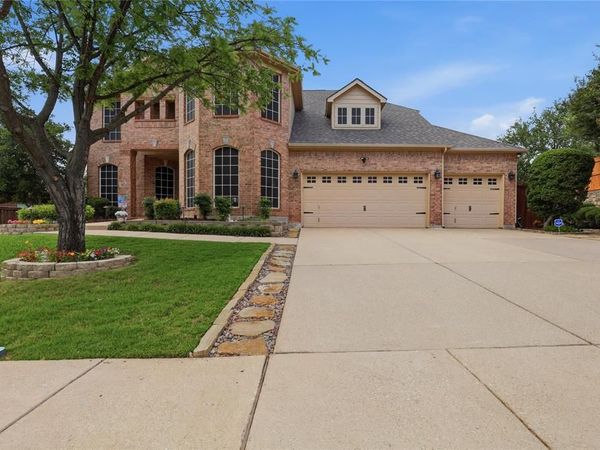 2455 Whispering Breeze Drive , Grand Prairie, TX 75050