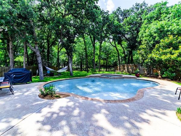 223 Bluebonnet Trail , Mansfield, TX 76063