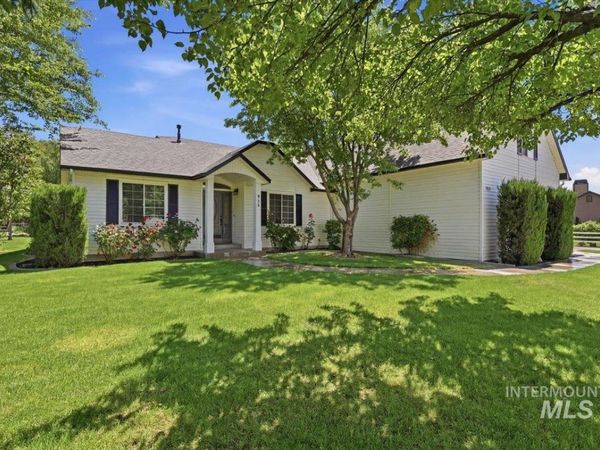 920 N Ashford Ln., Nampa, ID 83687