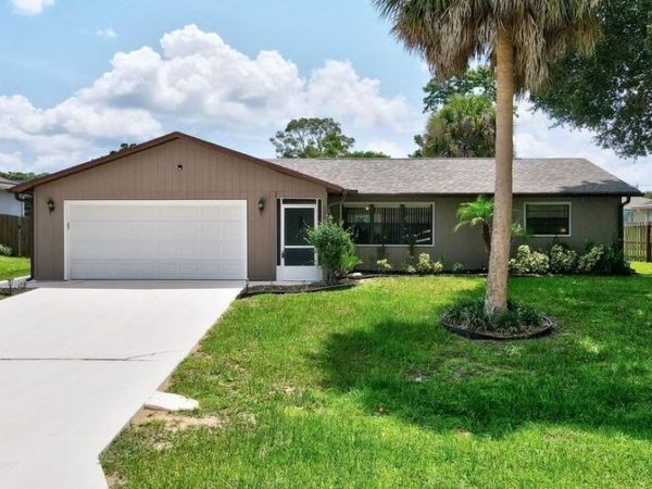 585 Ray Street, Sebastian, FL 32958