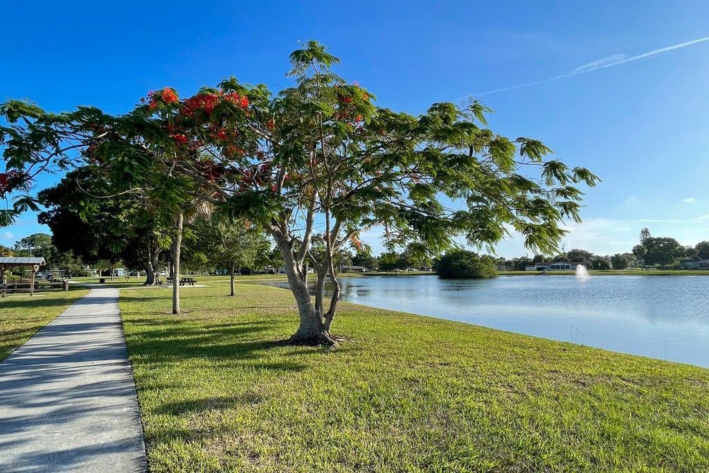 585 Ray Street, Sebastian, FL 32958 Photo
