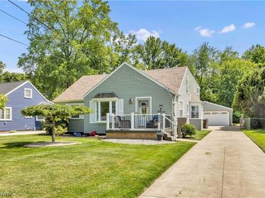 24323 Smith Avenue, Westlake, OH 44145