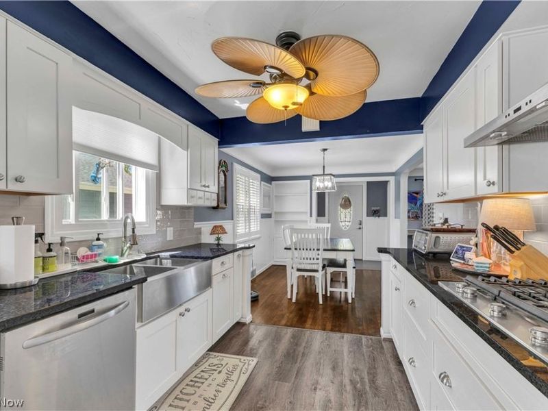 24323 Smith Avenue, Westlake, OH 44145 Photo 4