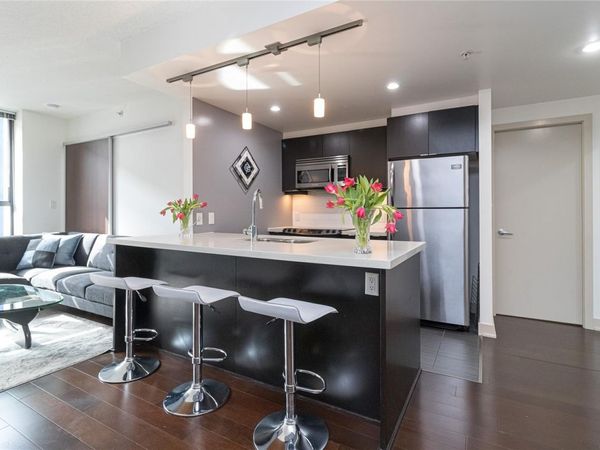 760 Johnson St , Unit #204, Victoria, BC V8W 0A4