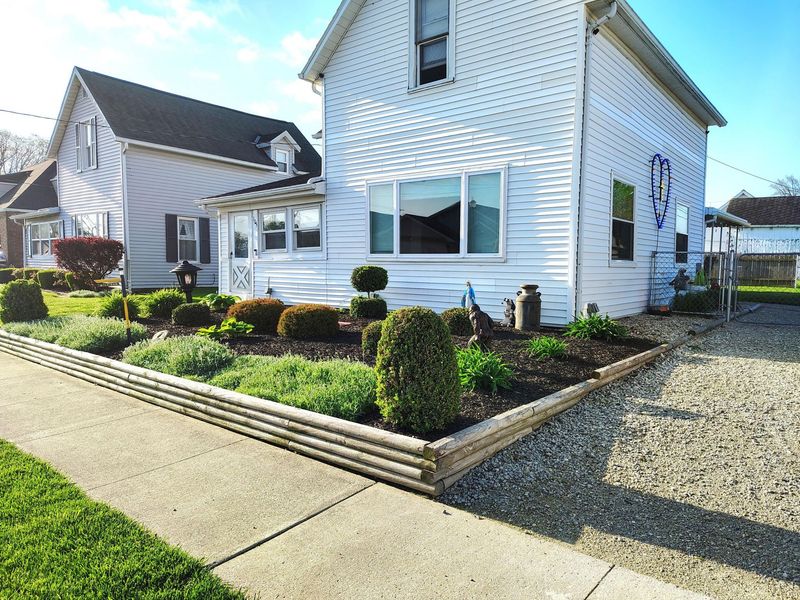 105 W Center Street, Fort Recovery, OH 45846 Photo 2
