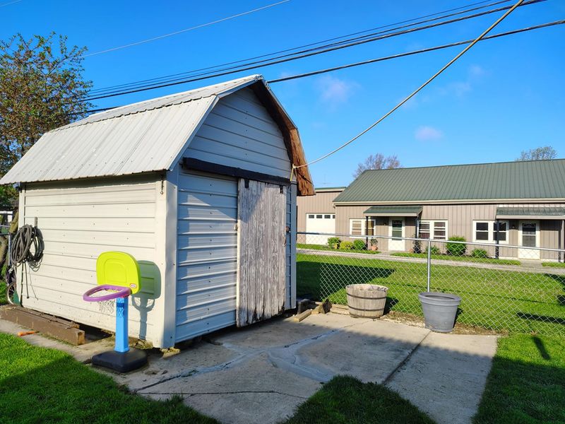 105 W Center Street, Fort Recovery, OH 45846 Photo 4