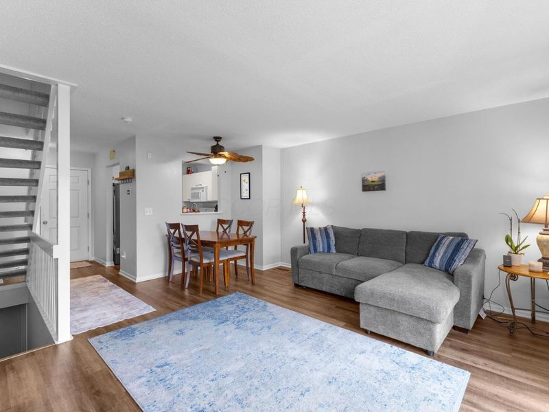 1699 Ridgebury Drive , Unit 143E, Hilliard, OH 43026 Photo 9