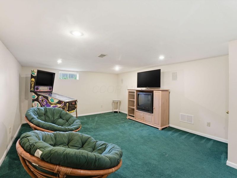 1423 Windrush Circle, Blacklick, OH 43004 Photo 35