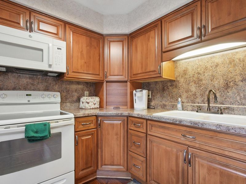 17329 Zig Zag Drive , Circleville, OH 43113 Photo 16