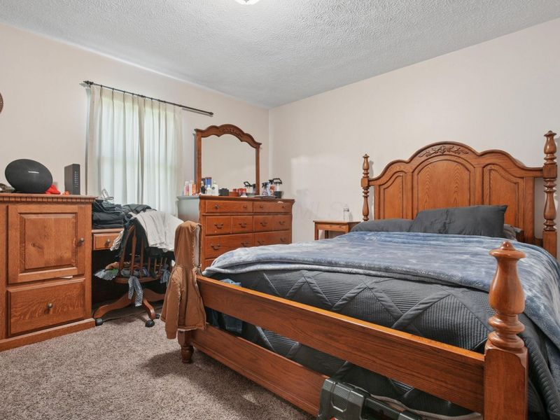 17329 Zig Zag Drive , Circleville, OH 43113 Photo 7