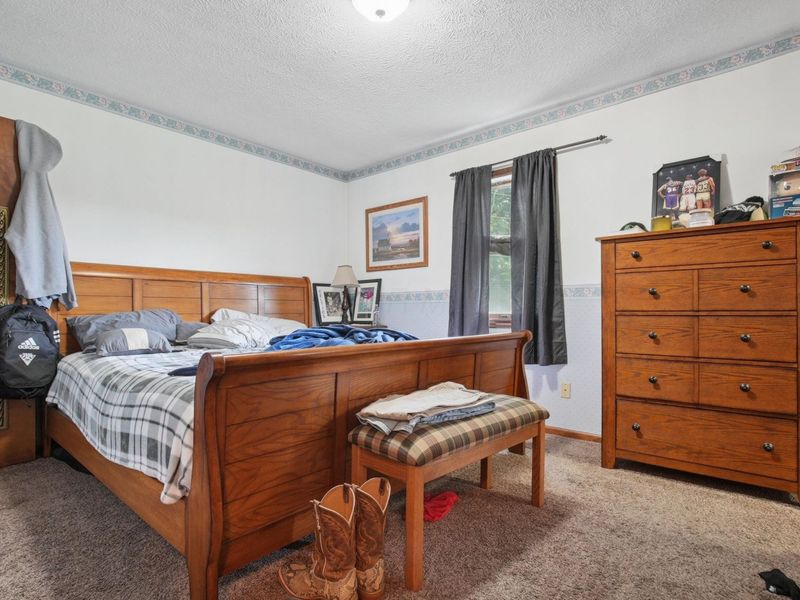17329 Zig Zag Drive , Circleville, OH 43113 Photo 8