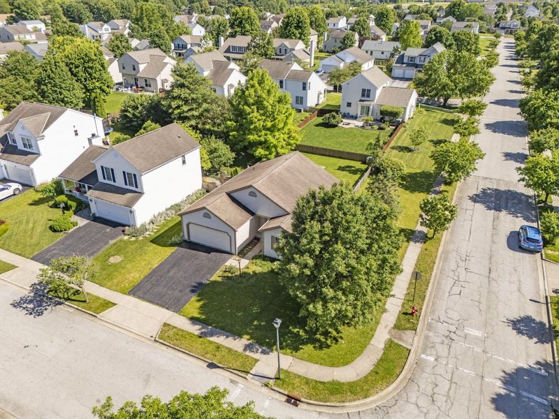 385 Flat River Street , Pickerington, OH 43147 Photo 44