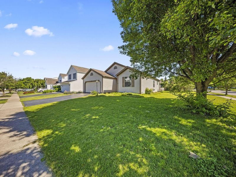 385 Flat River Street , Pickerington, OH 43147 Photo 9