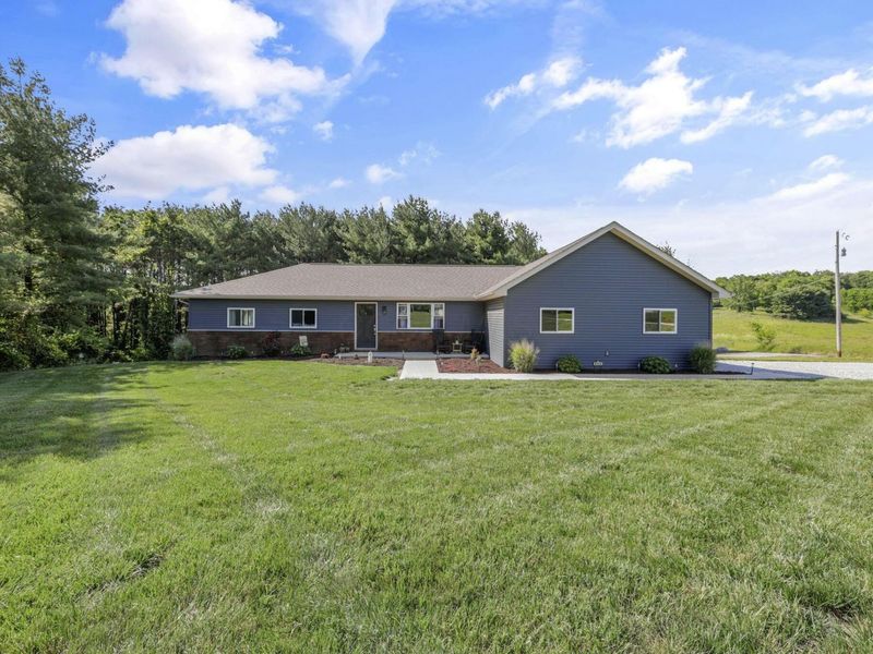 5312 Cincinnati Zanesville Road NE, Lancaster, OH 43130 Photo 2