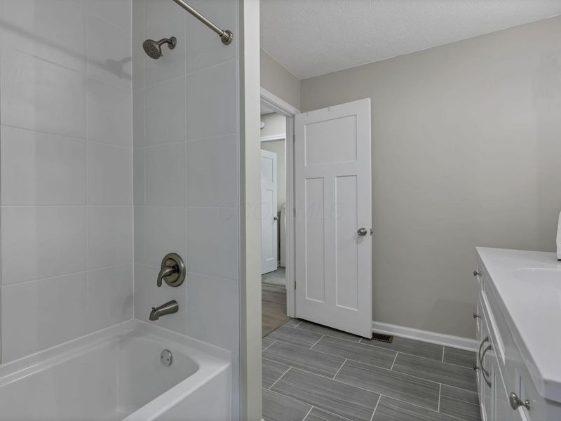 5312 Cincinnati Zanesville Road NE, Lancaster, OH 43130 Photo 38