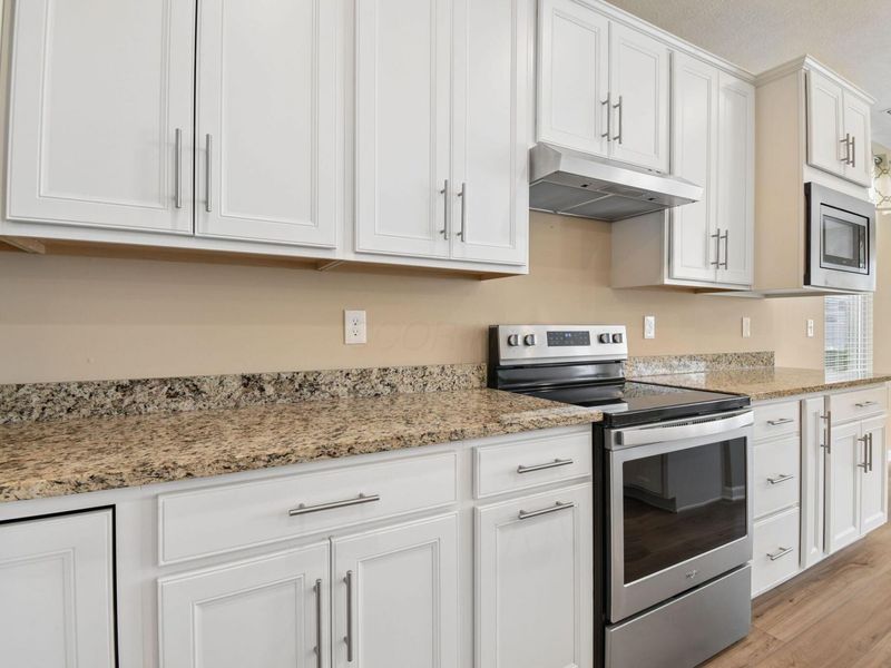 6012 Lawthorn Drive, Unit 18, Westerville, OH 43081 Photo 12