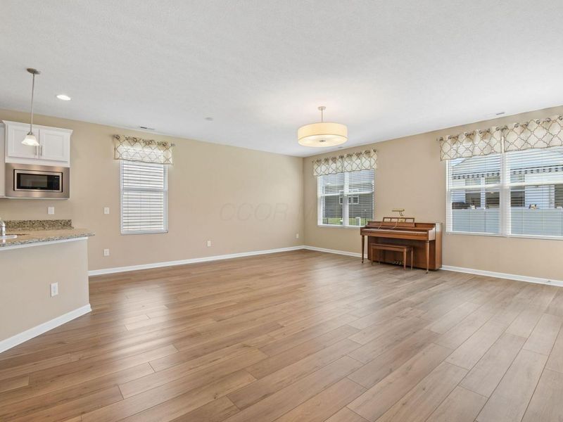 6012 Lawthorn Drive, Unit 18, Westerville, OH 43081 Photo 20
