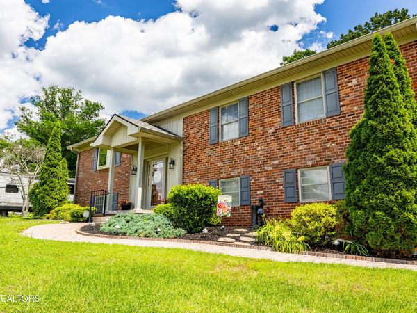 1321 Crestwood Drive, Louisville, TN 37777