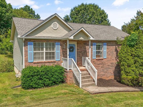 5956 Warrenpark Lane, Knoxville, TN 37912