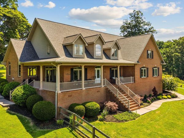 176 Apple Tree Drive, Clinton, TN 37716