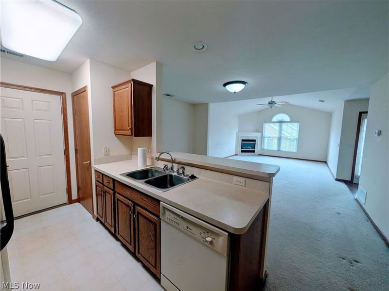 202 Greenbriar Lane, Dalton, OH 44618 Photo 10