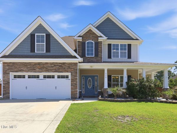 116 Peytons Ridge Drive, Hubert, NC 28539