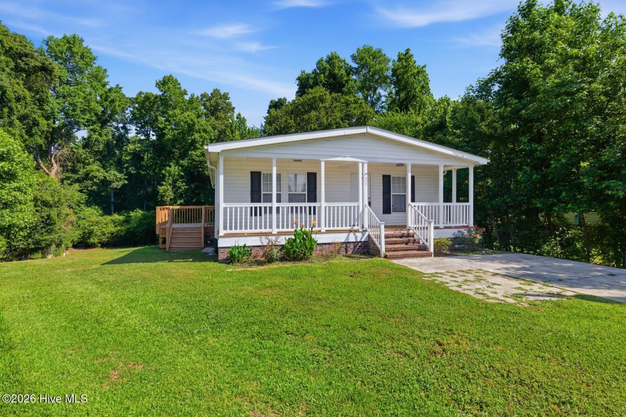 307 Shipmans Pike, Jacksonville, NC 28546 Main Photo