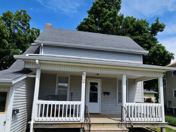 9 N Randolph Street , Princeton, IL 61356