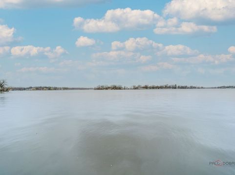 Main Photo