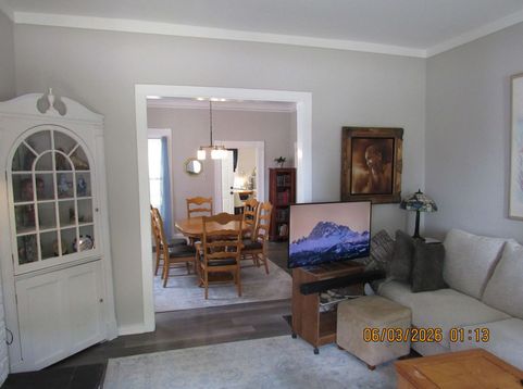 Main Photo