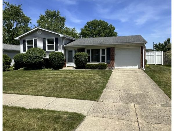 103 Heine Drive , Streamwood, IL 60107