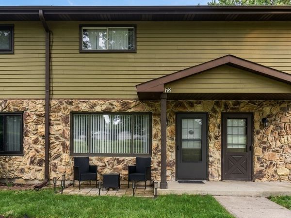 72 S Ruga Court , Addison, IL 60101