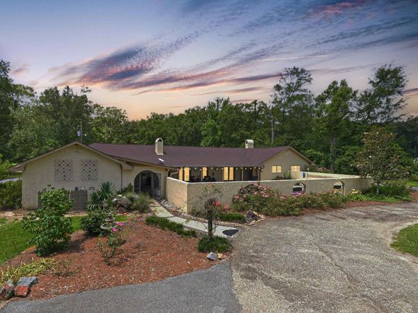 3374 Greenbriar Rd, Ethel, LA 70730
