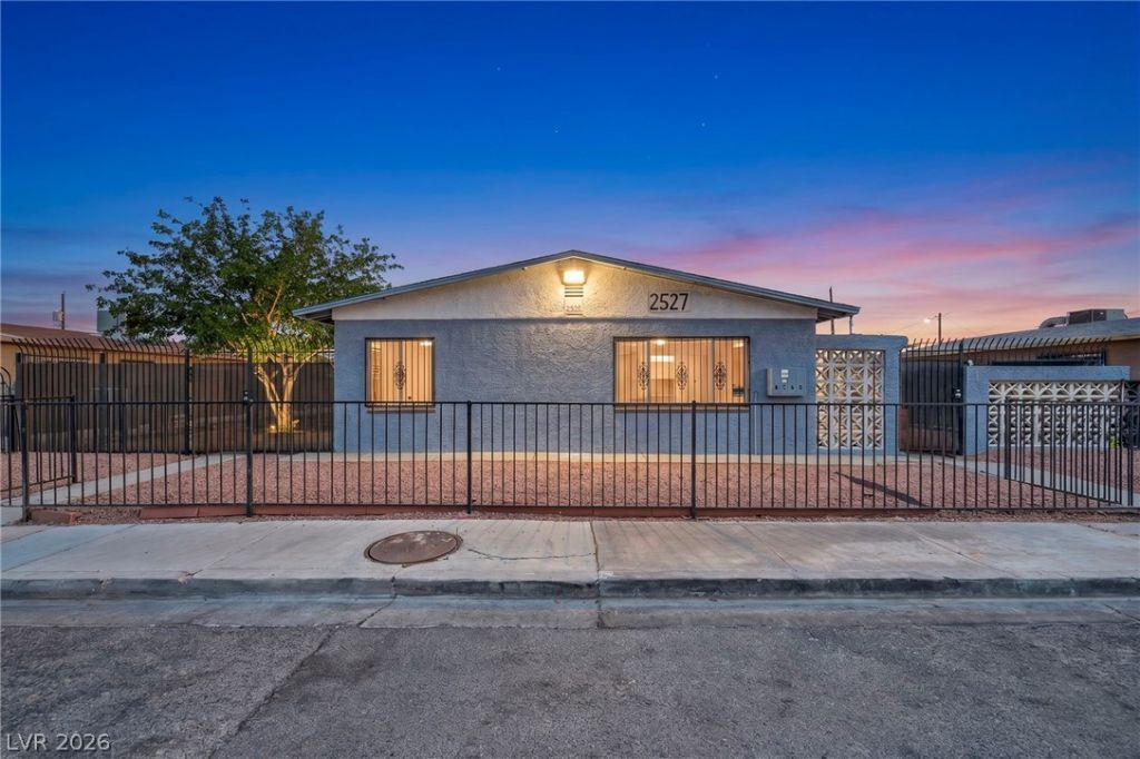 2527 Carroll Street, North Las Vegas, NV 89030