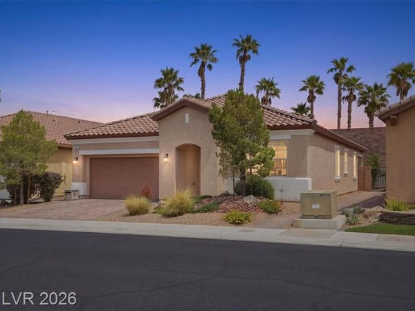 653 Viale Machiavelli Lane, Henderson, NV 89011