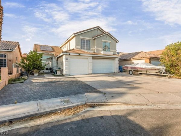 5024 Silhouette Avenue , Las Vegas, NV 89142