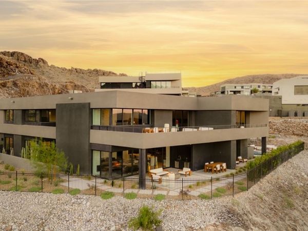 625 Sleeping Dragon Drive, Henderson, NV 89012
