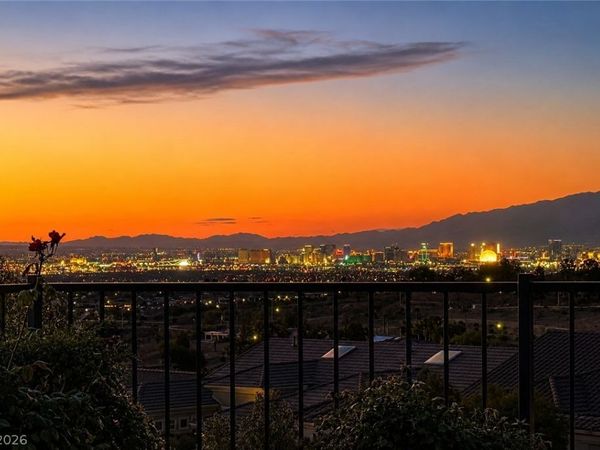 2722 Hartwick Pines Drive, Henderson, NV 89052