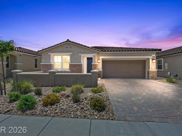 8057 Eve Rock Street, Las Vegas, NV 89166