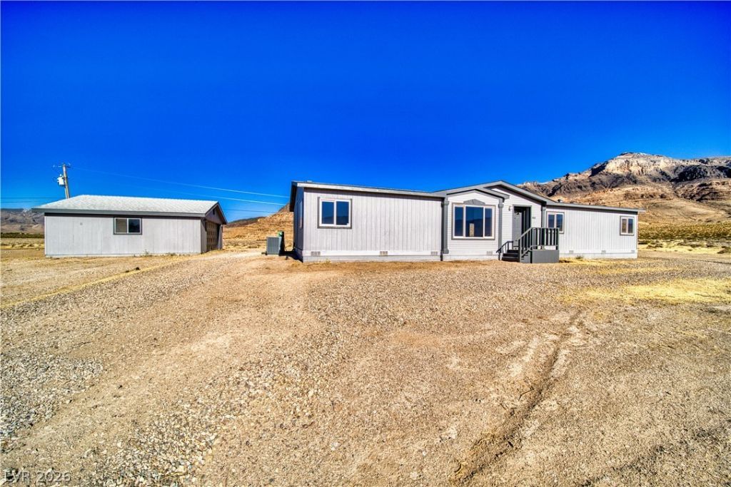 4460 N Majestic View, Pahrump, NV 89060 Main Photo