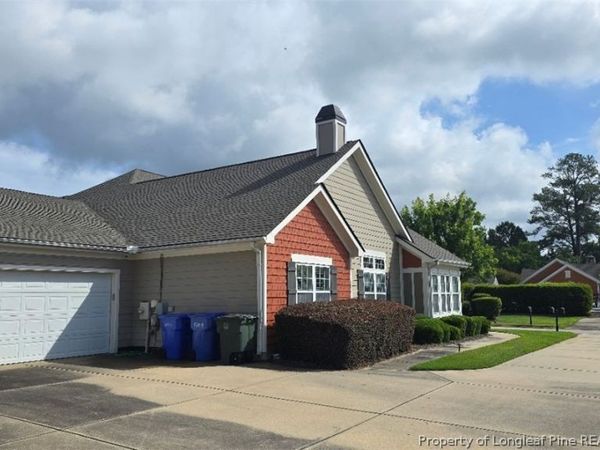 127 Nandina Court , Fayetteville, NC 28311