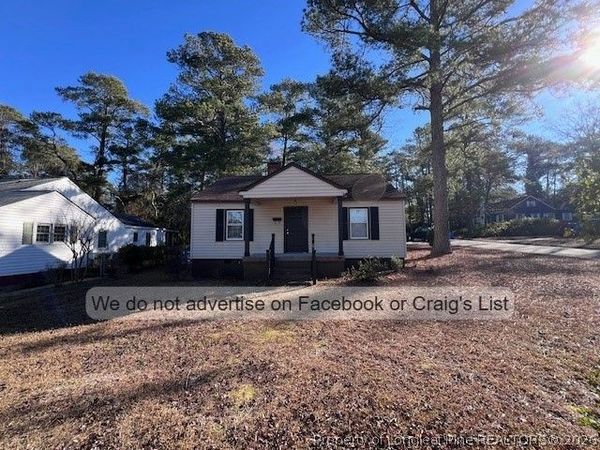 600 Glenville Avenue , Fayetteville, NC 28303