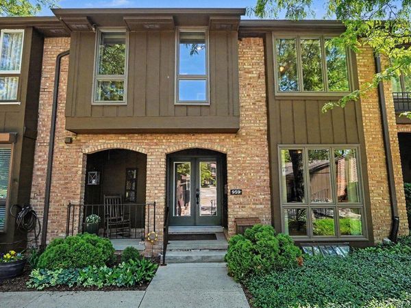 959 Greenhills Drive, Ann Arbor, MI 48105
