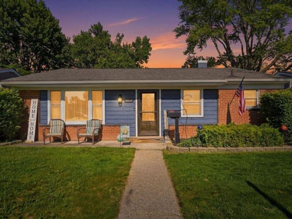 8210 N Henry Ruff Road, Westland, MI 48185