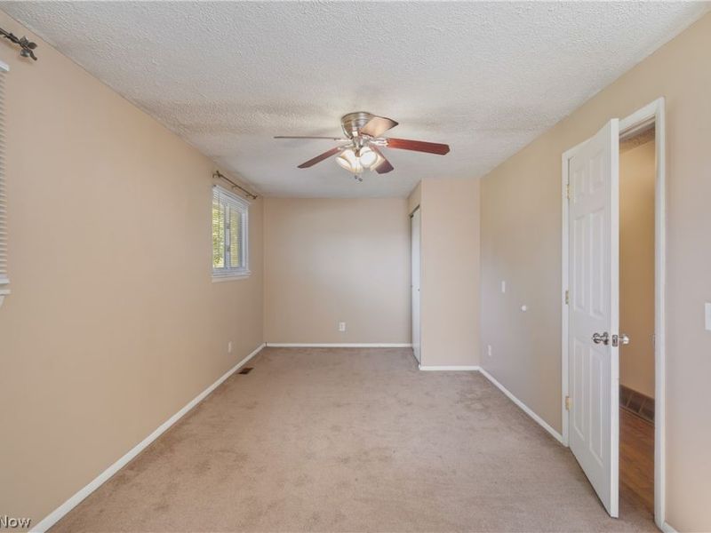 915 Valley Drive NW, North Canton, OH 44720 Photo 13
